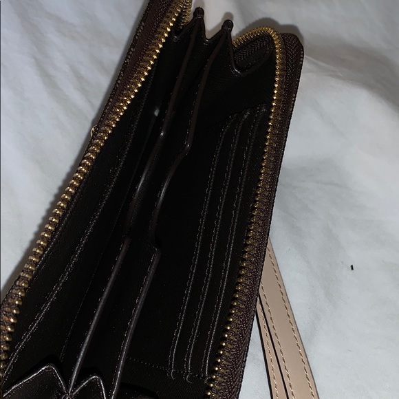 Wallet - Picture 3 of 6